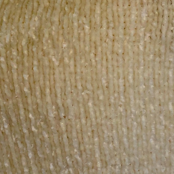 Cynthia Rowley Ivory Chenille Crewneck Pullover Sweater in Size Medium. - Picture 5 of 8